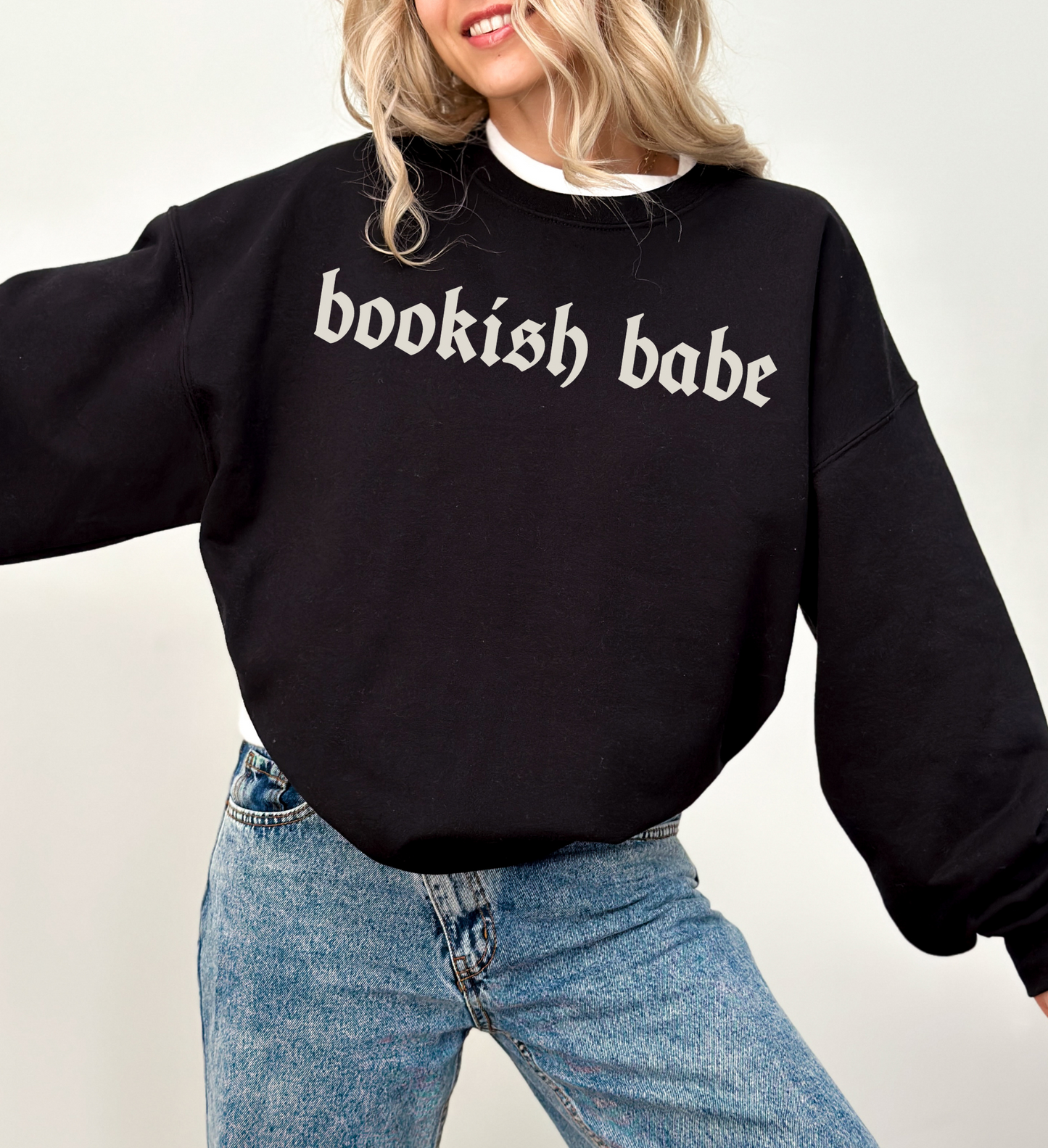 Bookish Babe Sweatshirt | Unisex Sweatshirt